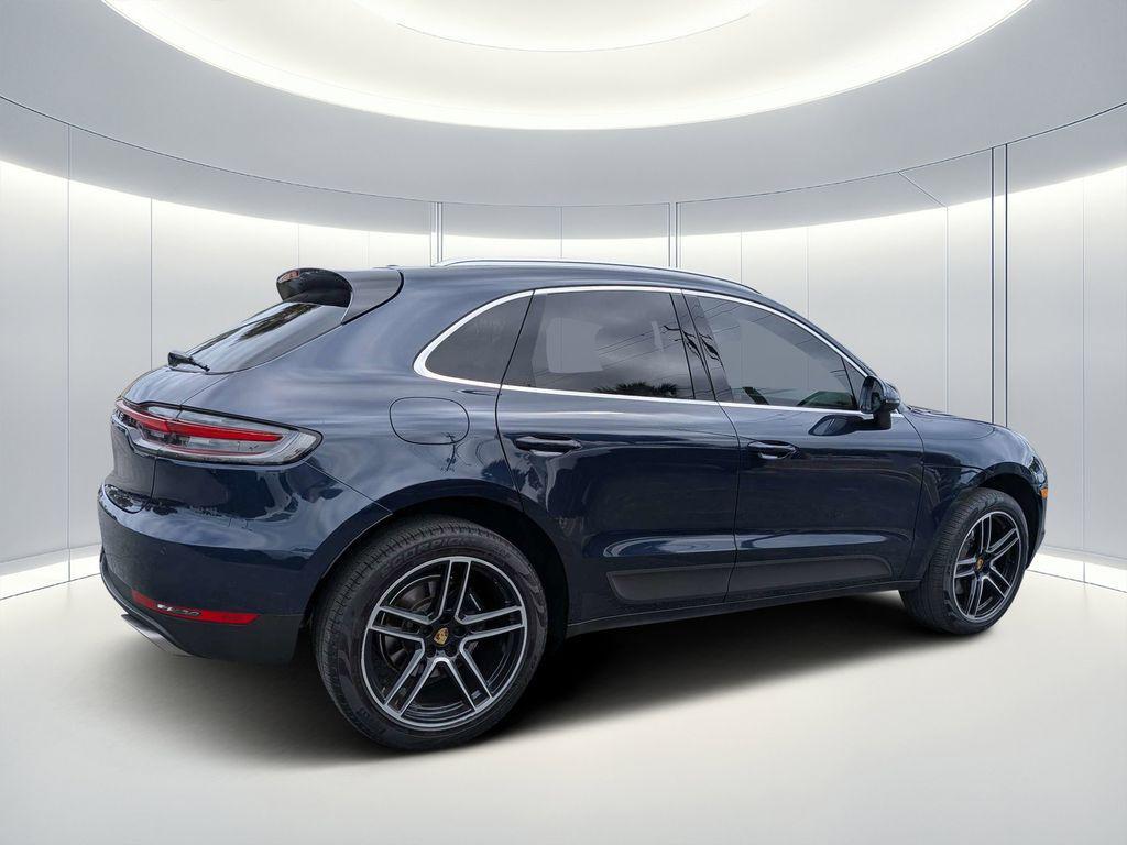 Porsche Macan 2021