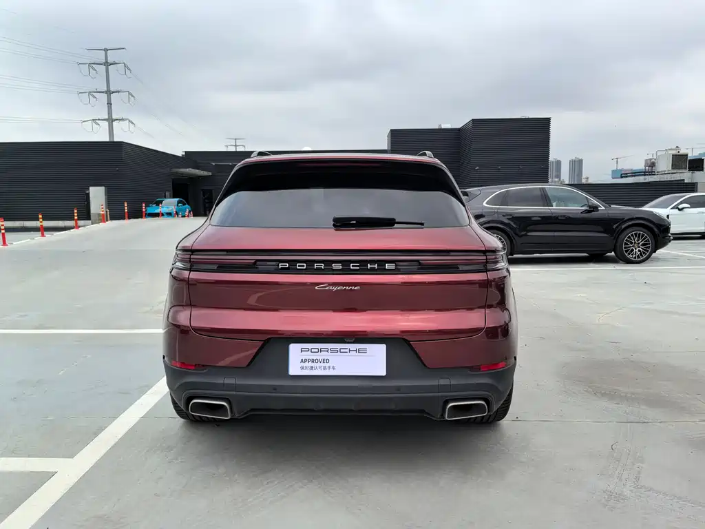 Porsche Cayenne 2024