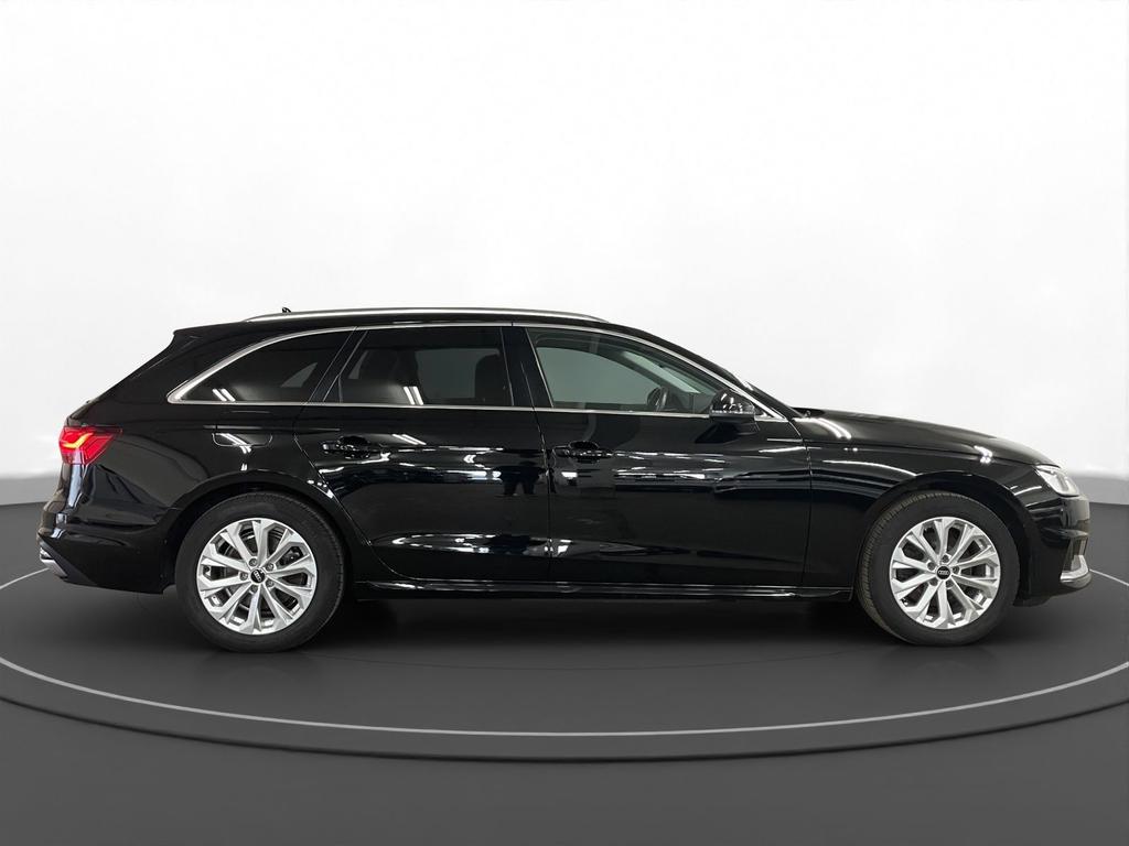 Audi A4 2023