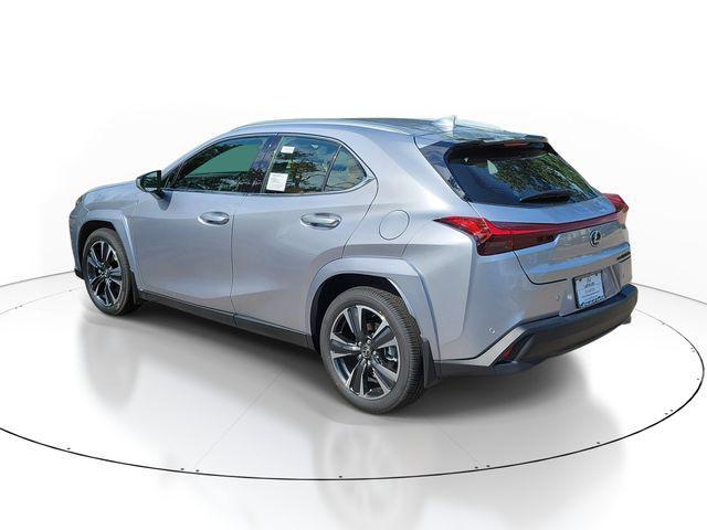 Lexus UX 2026