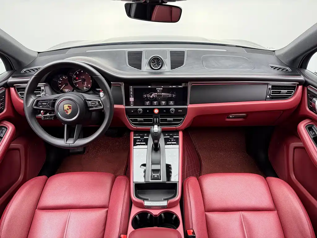 Porsche Macan 2023