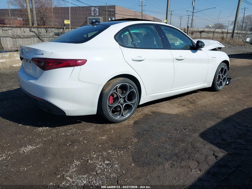 Alfa Romeo Giulia 2023