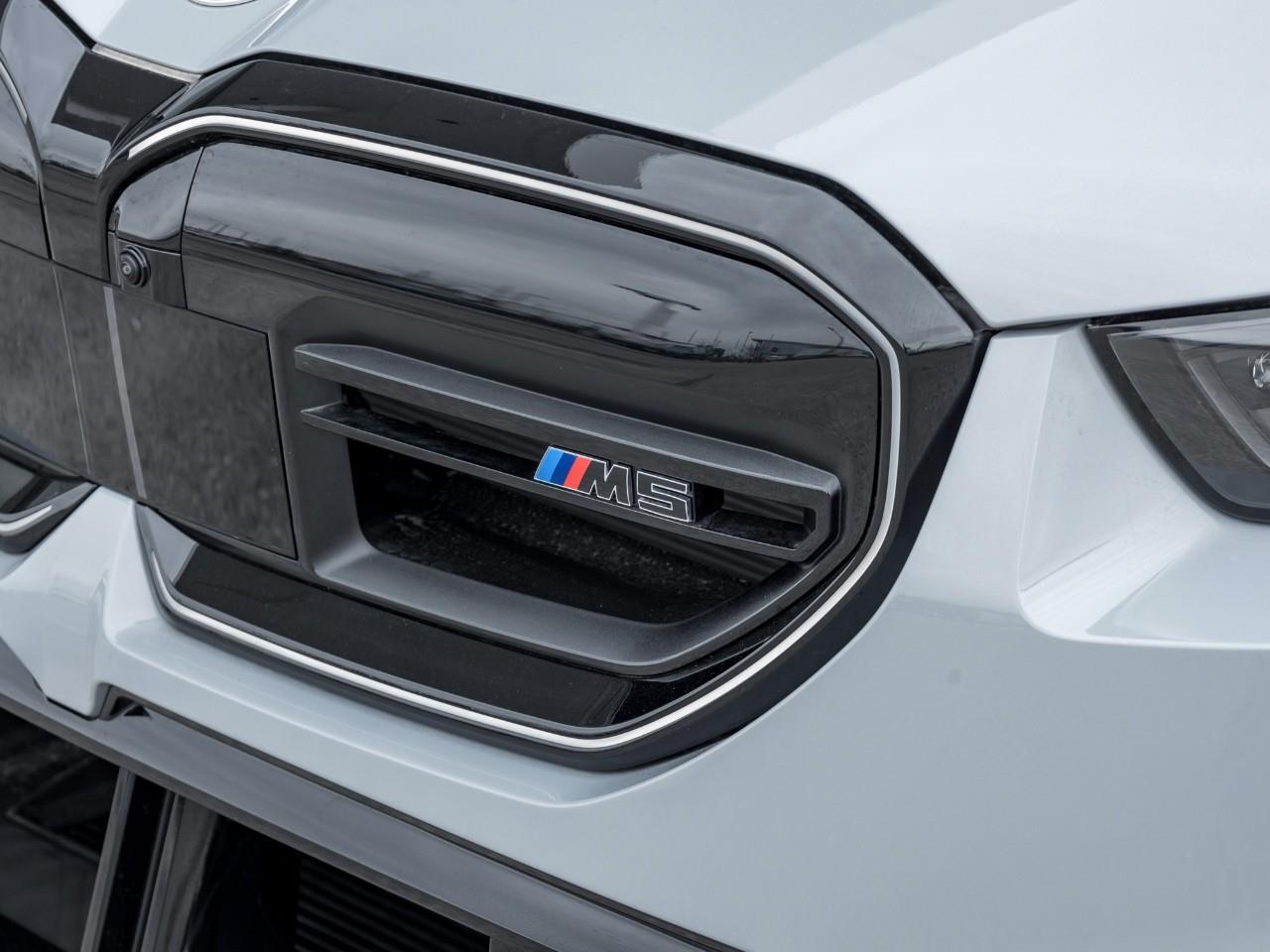 BMW M5 2025