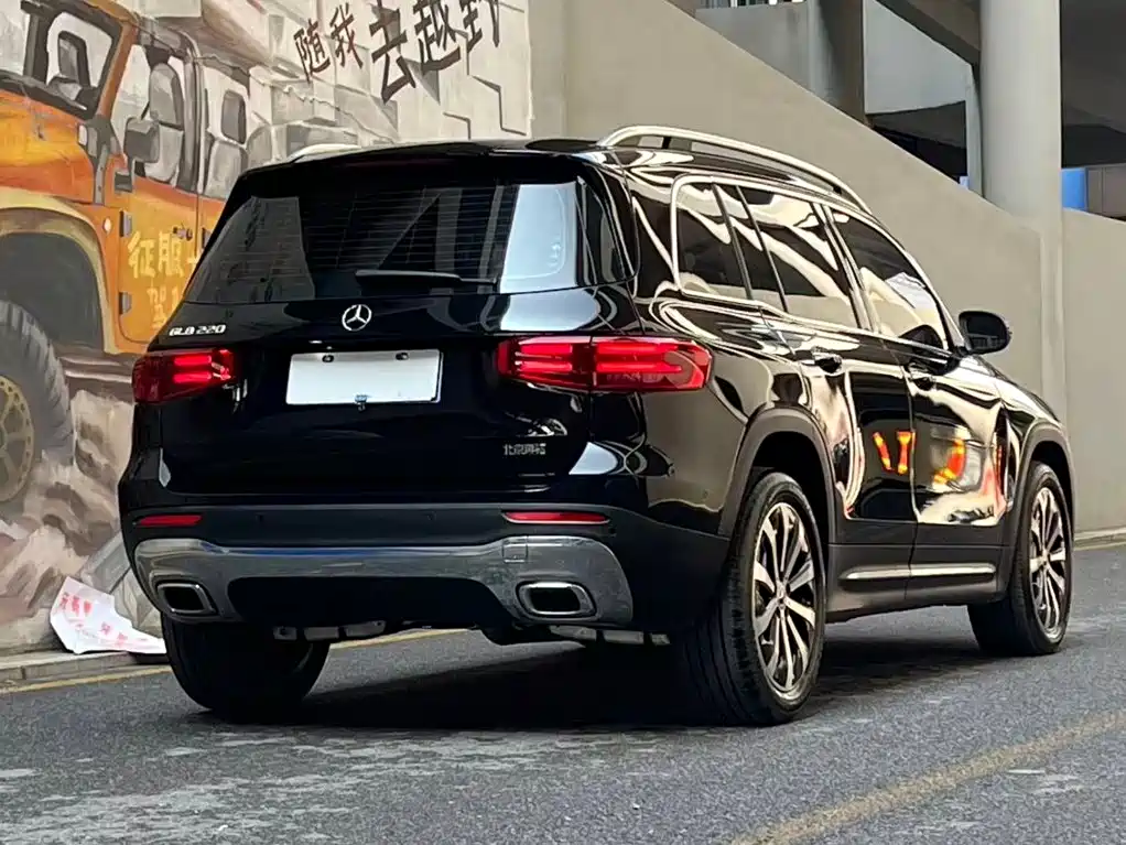 Mercedes-Benz GLB 2025