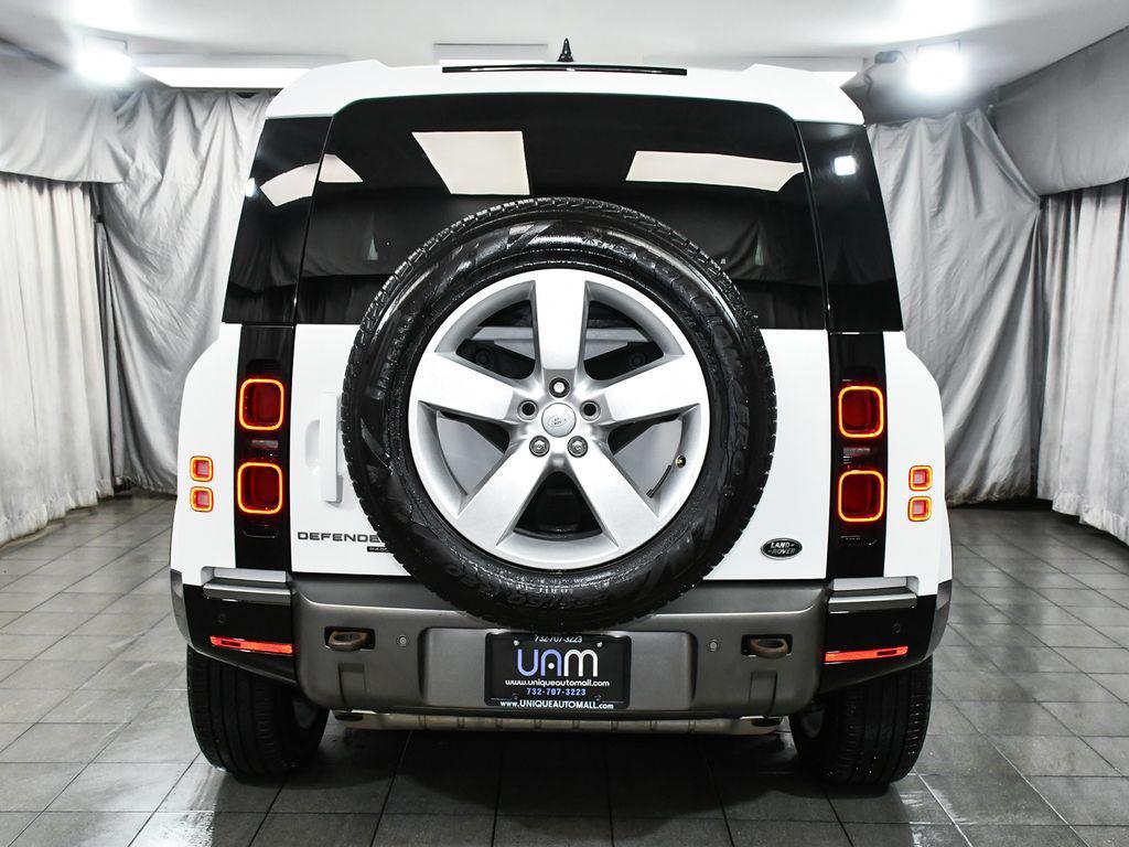 Land Rover Defender 2022