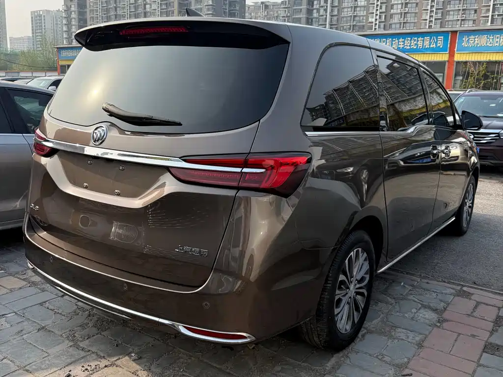 Buick GL8 2023