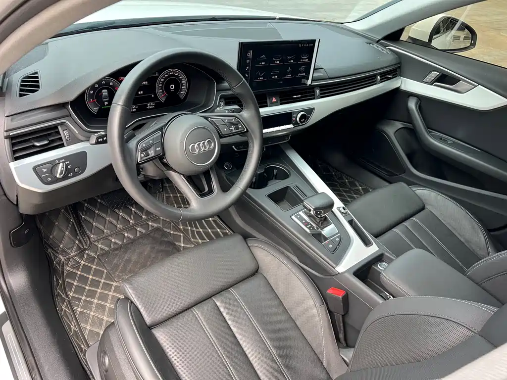 Audi A4 2024