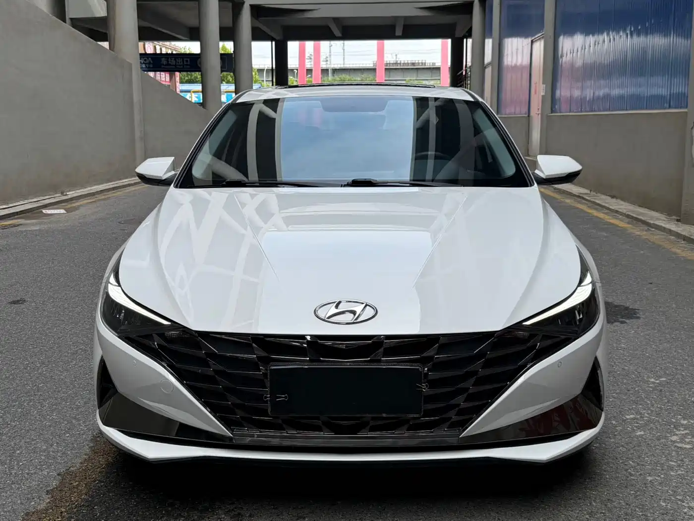 Hyundai Elantra 2023