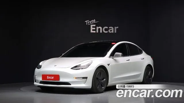 Tesla Model 3 2020