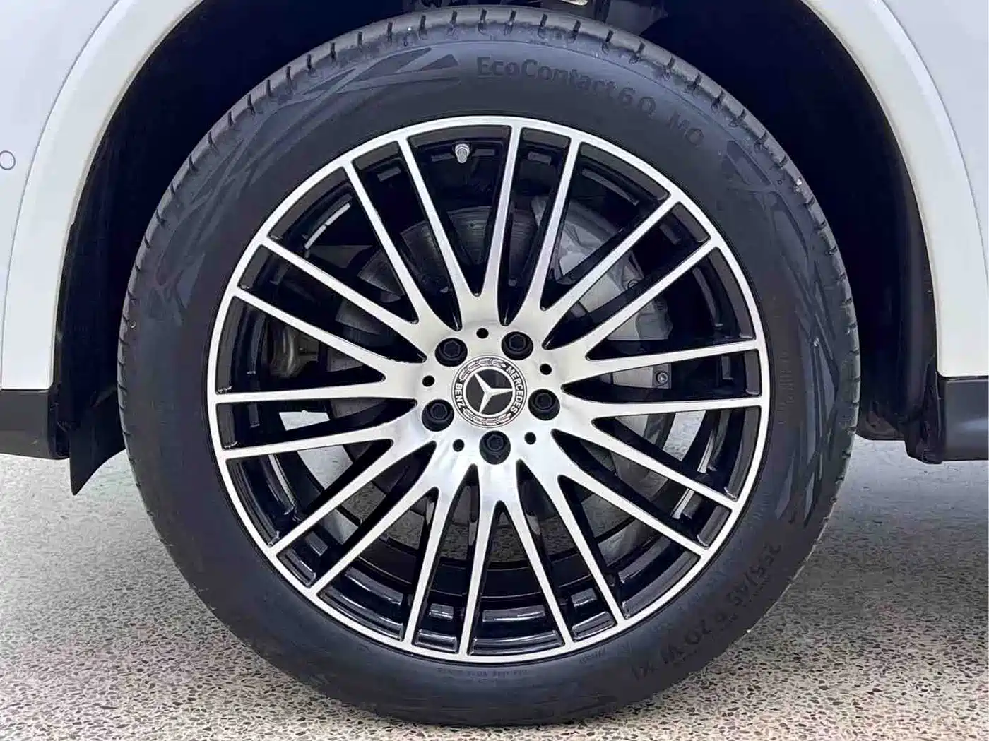 Mercedes-Benz GLC 2023
