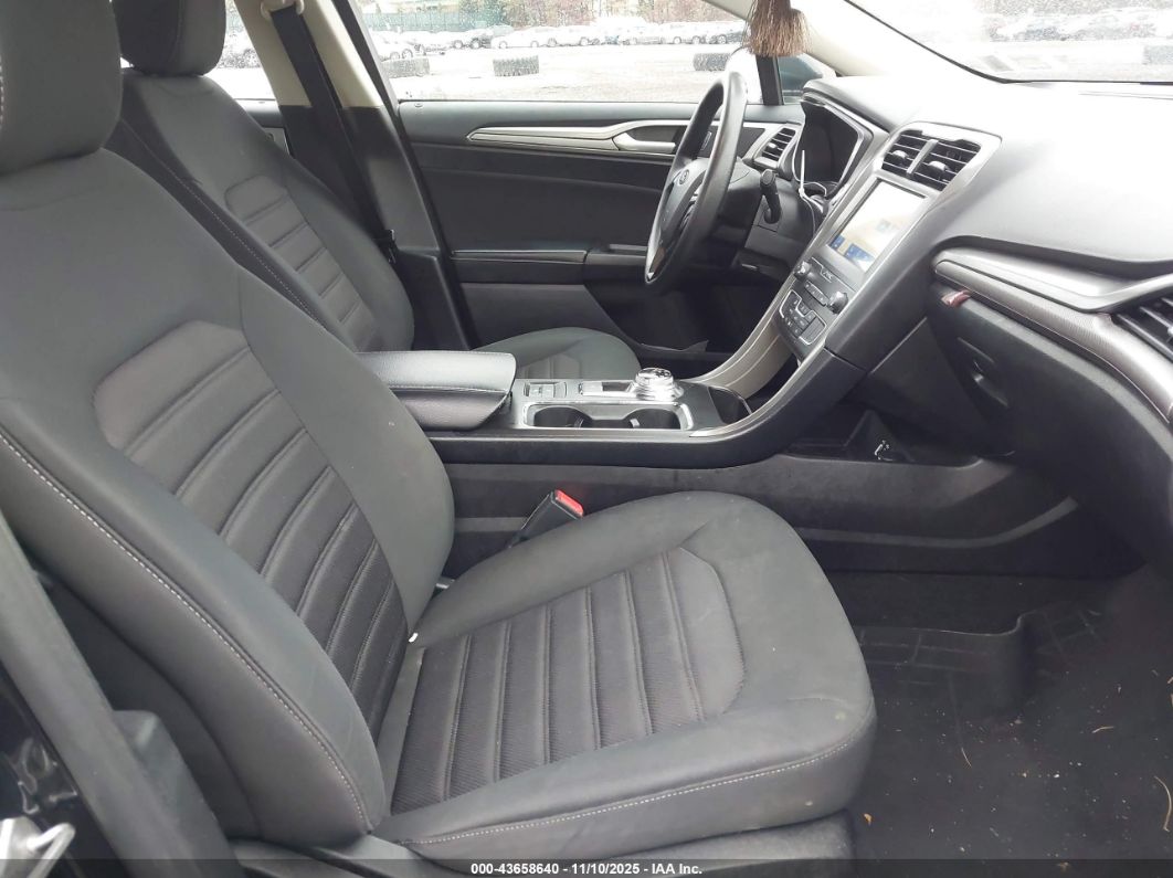Ford Fusion 2020