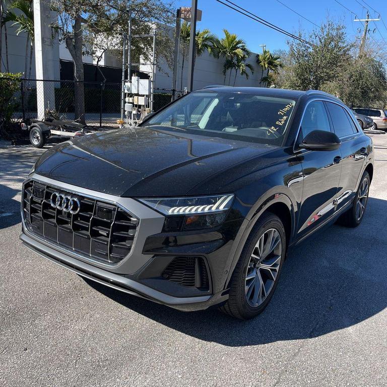 Audi Q8 2023