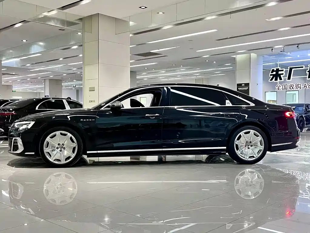 Audi A8 2022