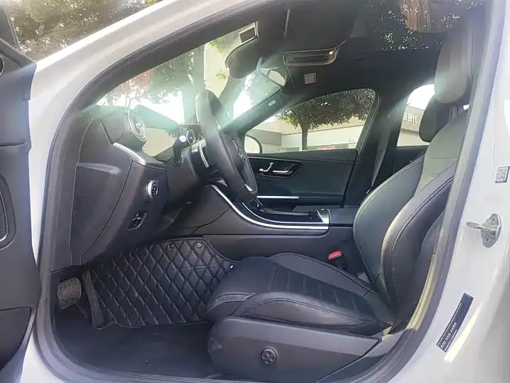 Mercedes-Benz C-Класс 2023