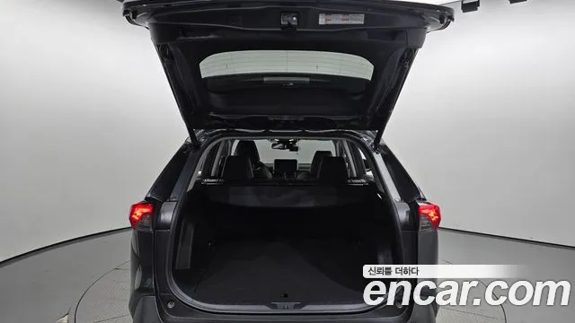 Toyota RAV4 2021
