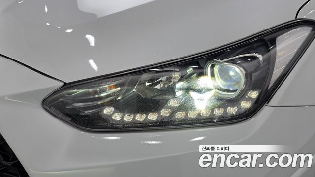 Hyundai Veloster 2021