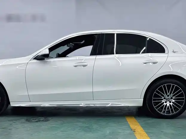 Mercedes-Benz C-Класс 2024