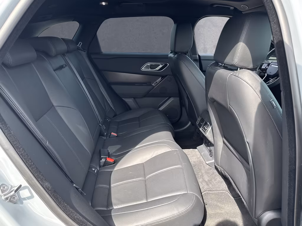 Land Rover Range Rover Velar 2025