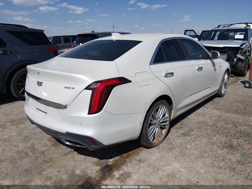 Cadillac CT4 2021