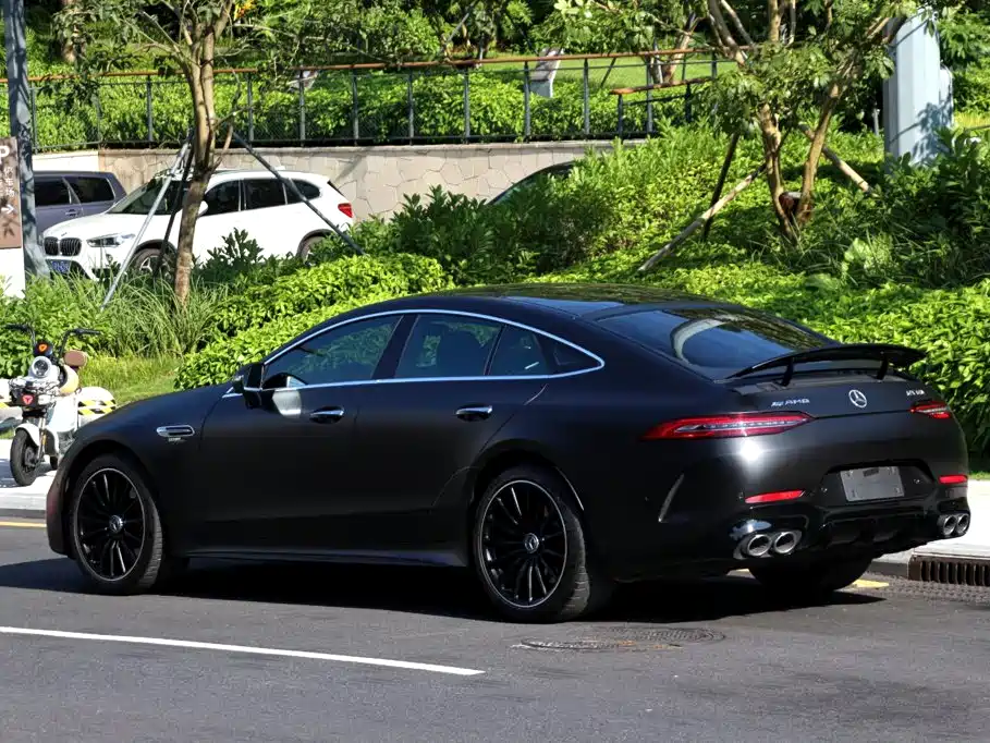 Mercedes-Benz AMG GT 2024