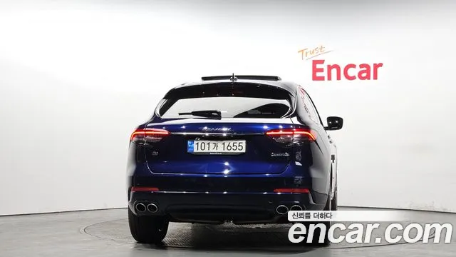 Maserati Levante 2021