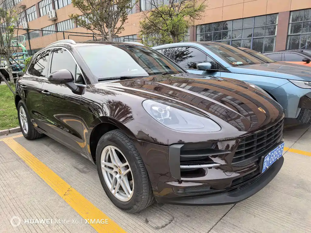 Porsche Macan 2021