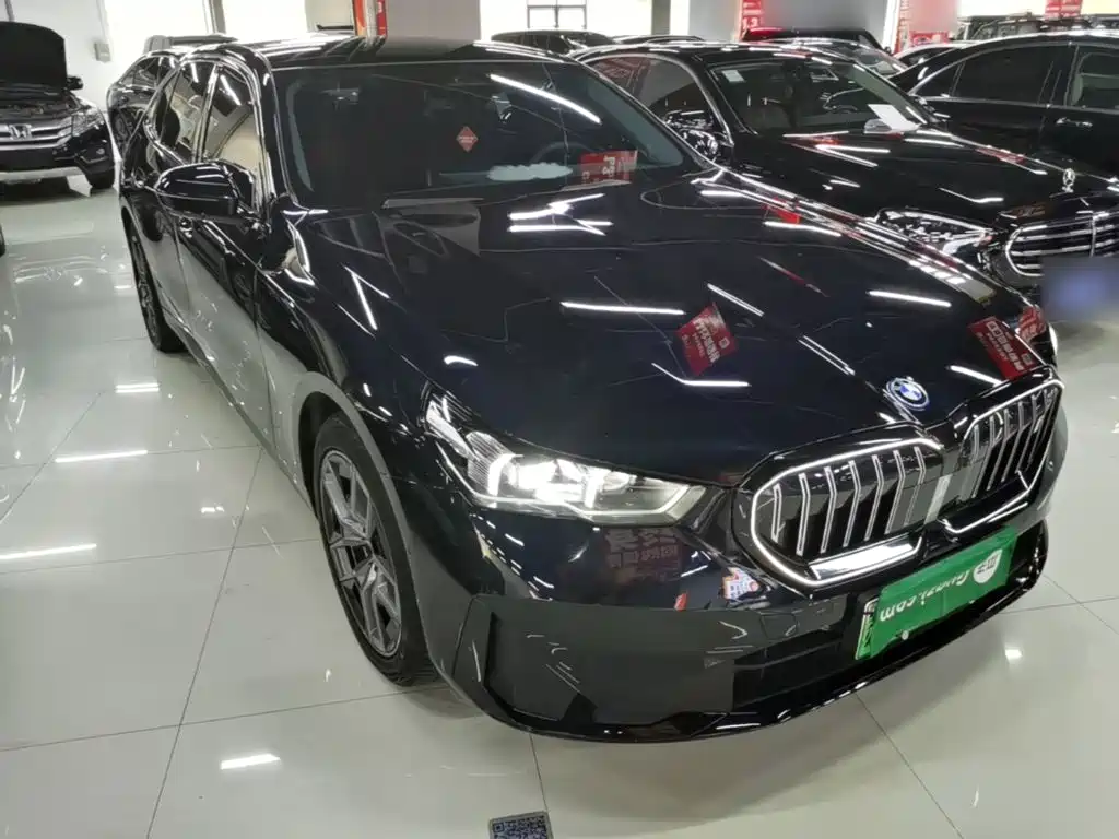 BMW i5 2024