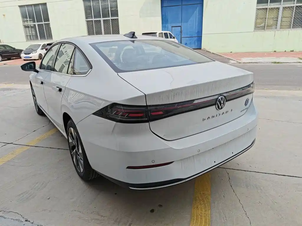 Volkswagen Sagitar 2026