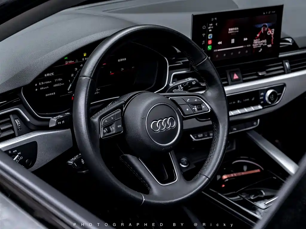 Audi A4 2023