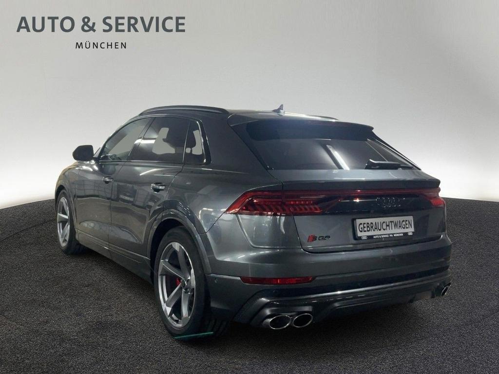 Audi SQ8 2024