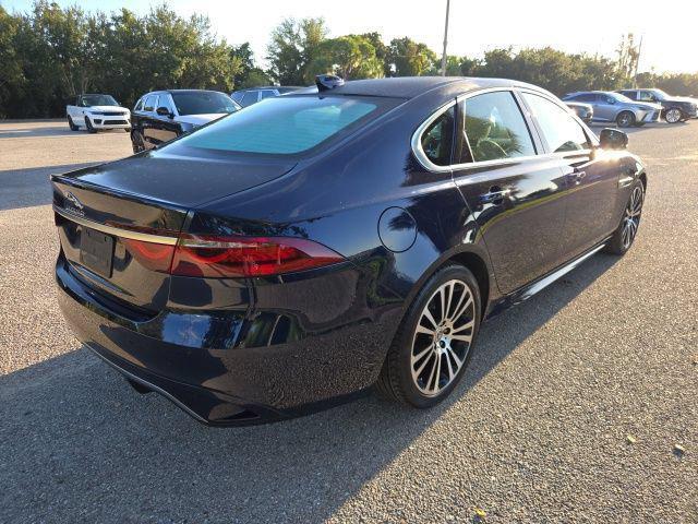 Jaguar XF 2024