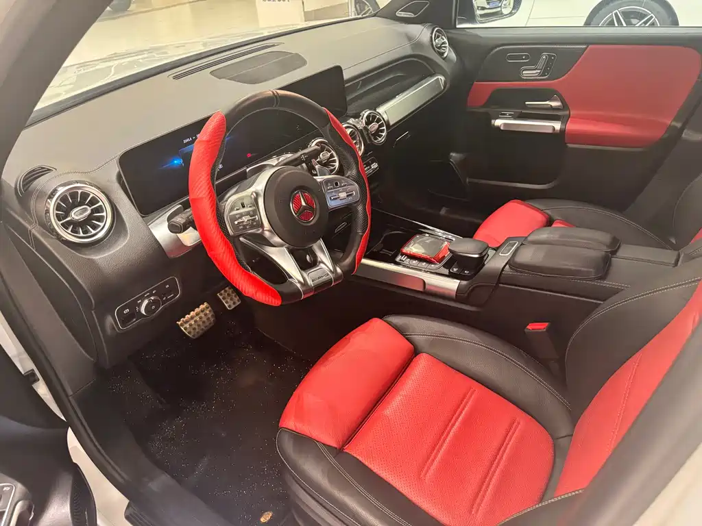 Mercedes-Benz GLB AMG 2021