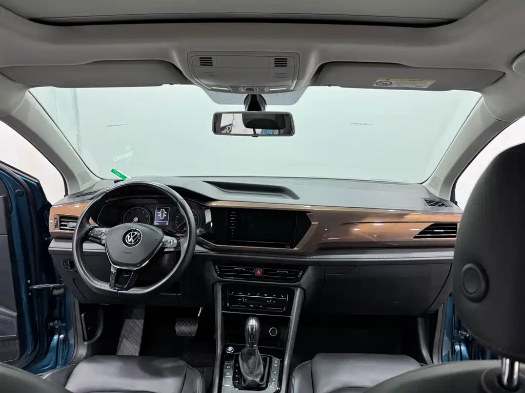 Volkswagen Tharu 2021