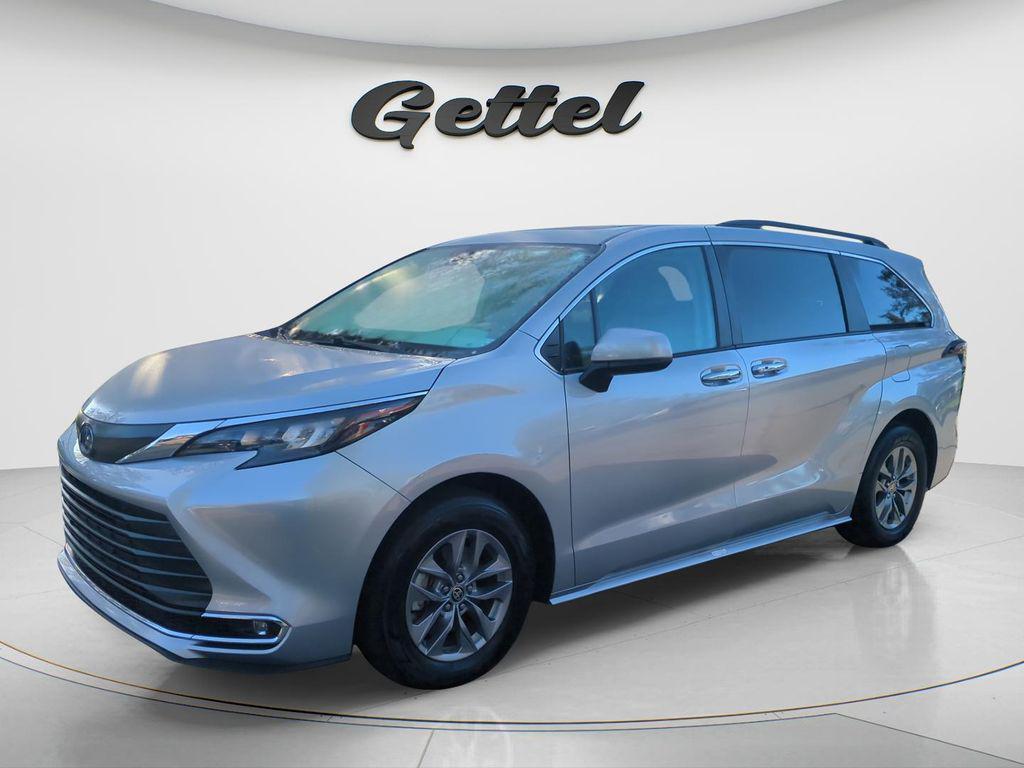 Toyota Sienna 2024