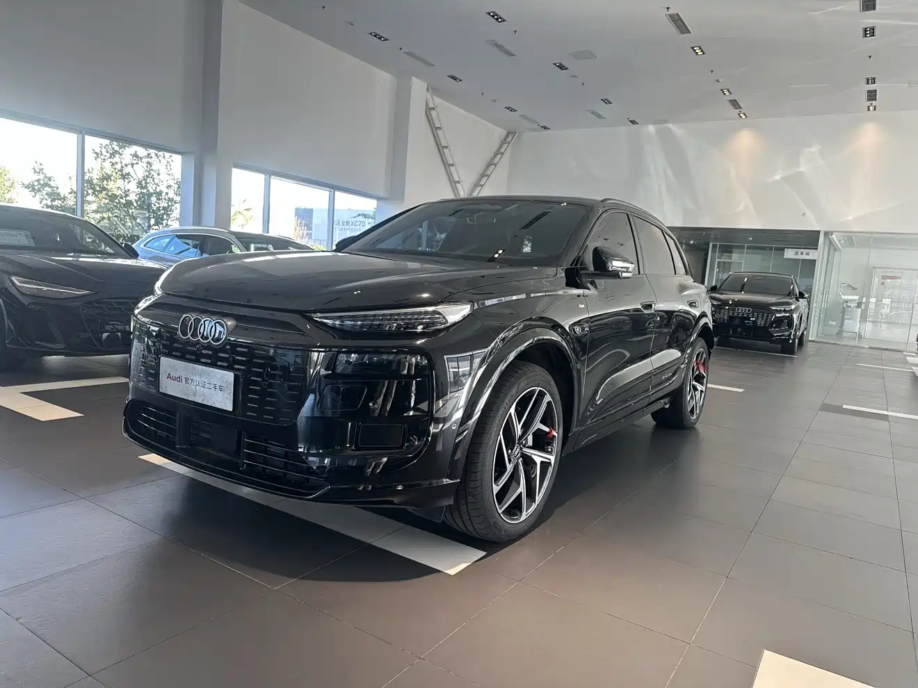 Audi e-tron 2025