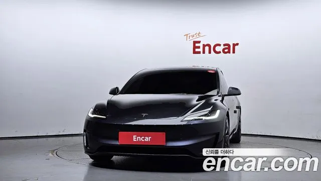 Tesla Model 3 2024