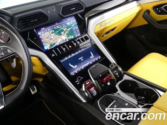 Lamborghini Urus 2021