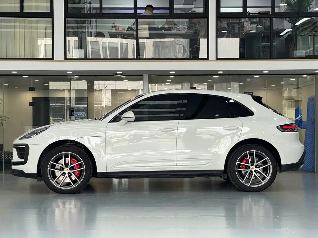 Porsche Macan 2023