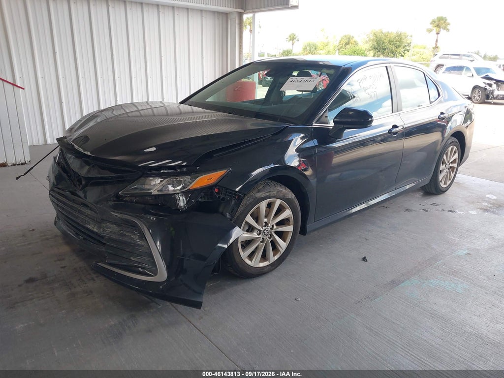 Toyota Camry 2023