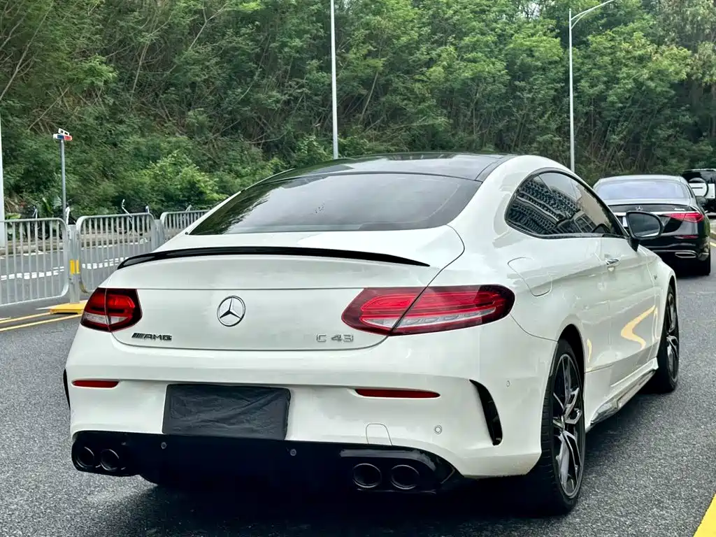 Mercedes-Benz C-Класс 2022