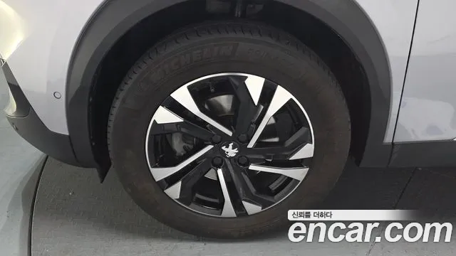 Peugeot 2008 2021