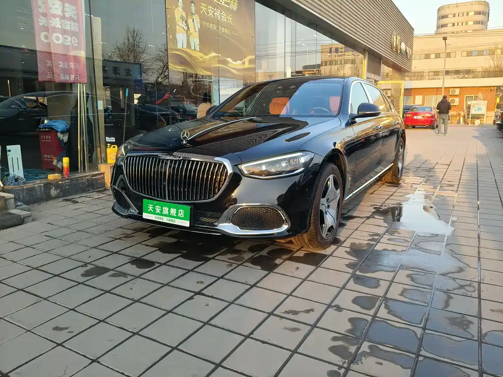 Mercedes-Benz Maybach S-Класс 2022
