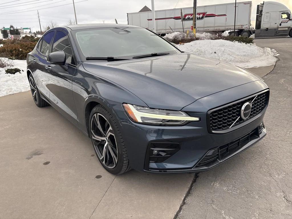 Volvo S60 2023
