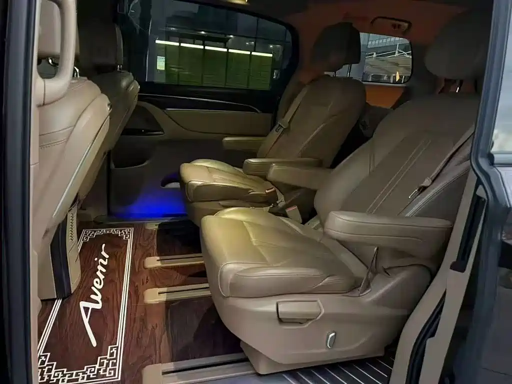 Buick GL8 2021