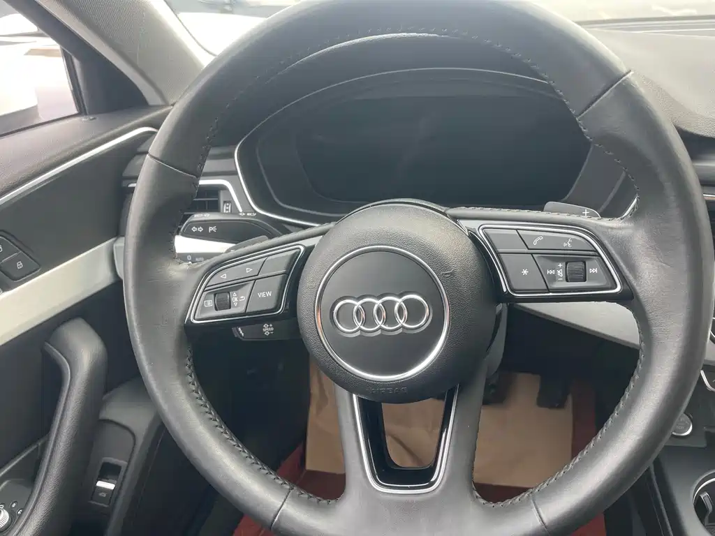 Audi A4 2021