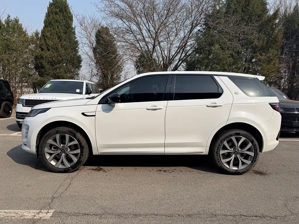 Land Rover Discovery Sport 2025