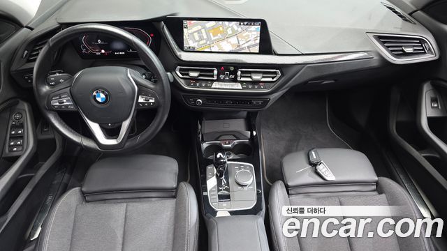 BMW 1 серии 2023