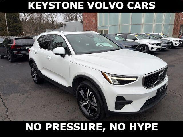 Volvo XC40 2025