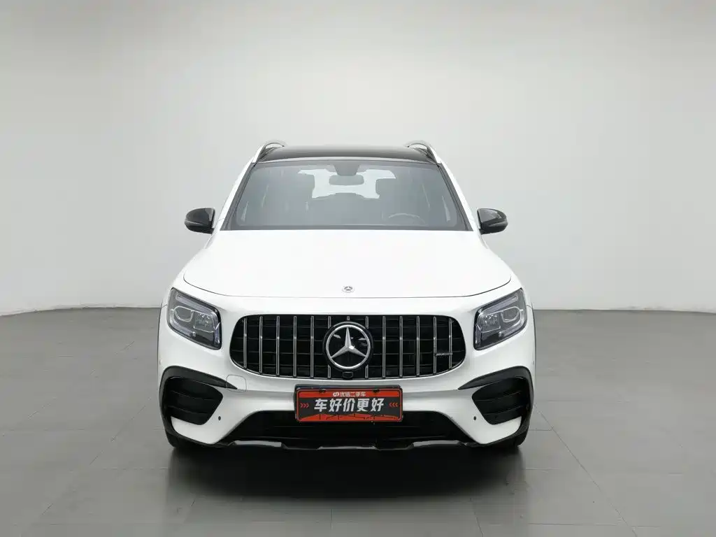 Mercedes-Benz GLB 2023
