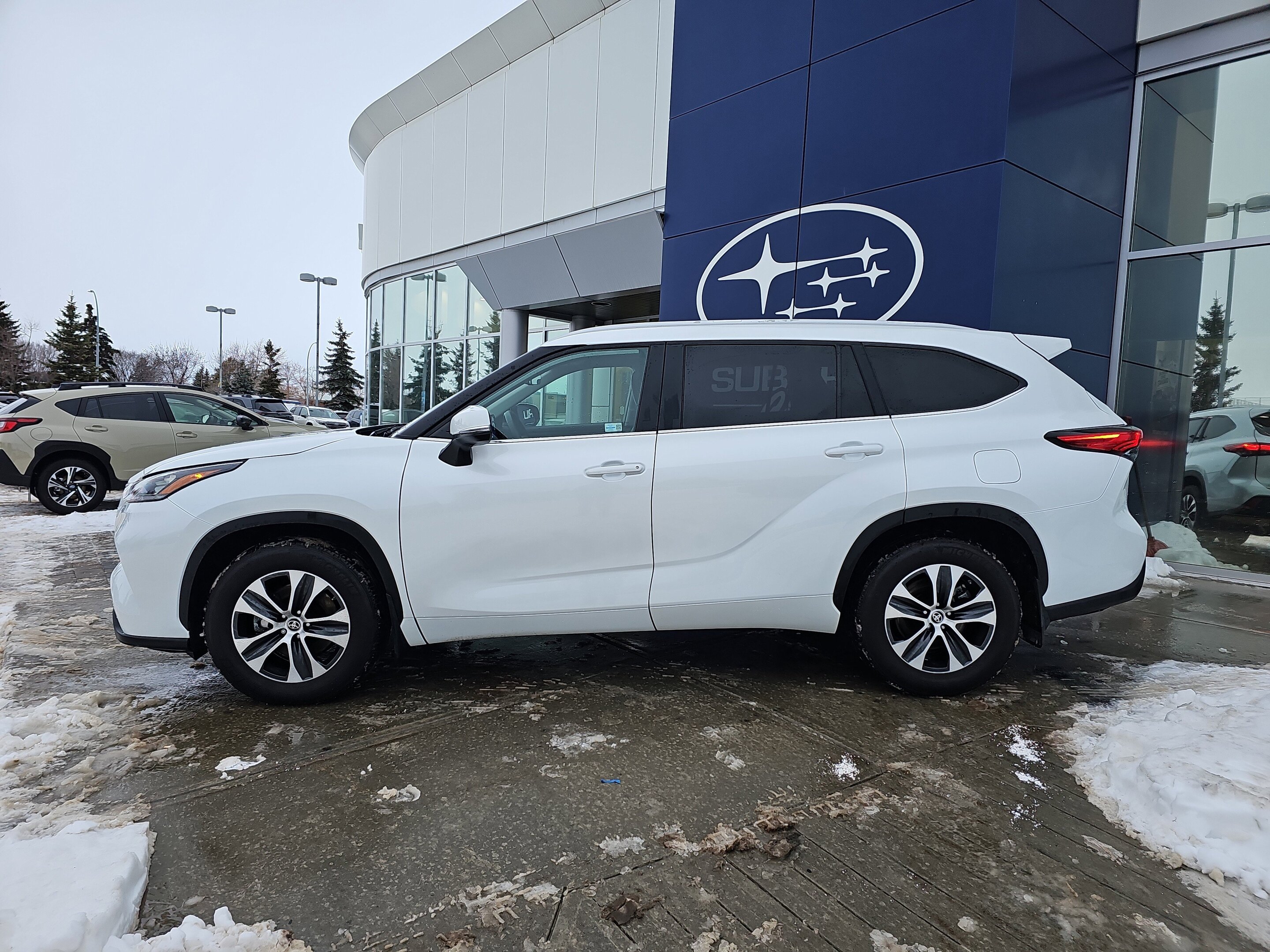 Toyota Highlander 2023